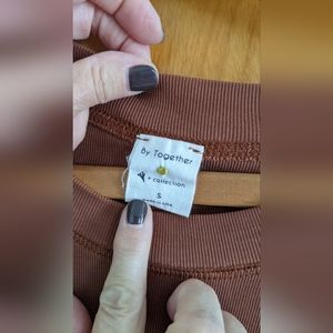 Long sleeve cropped top